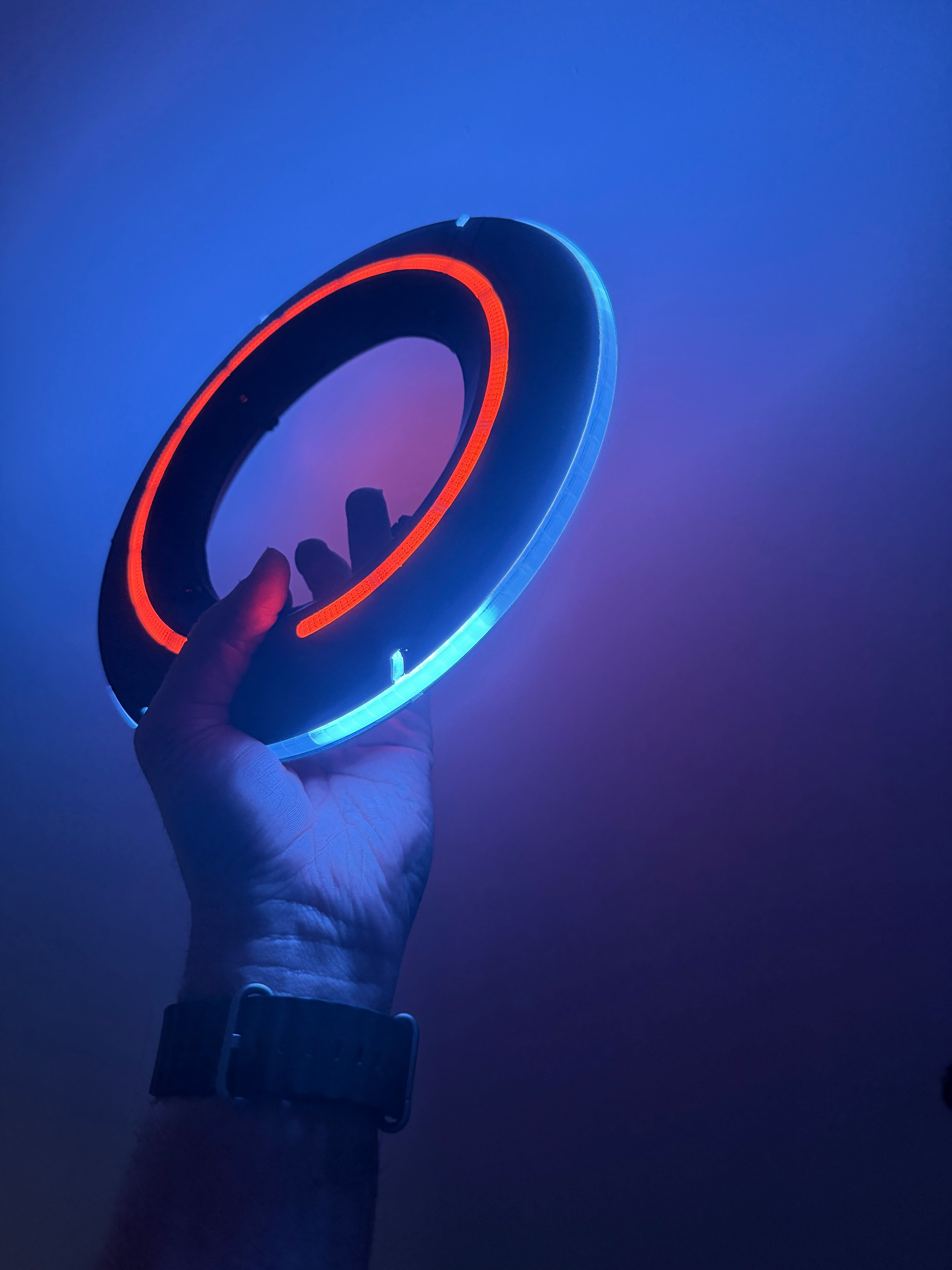 TRON Legacy Identity Disc Replica – LED Light & Sound FX with Display Stand | USB-C Rechargeable