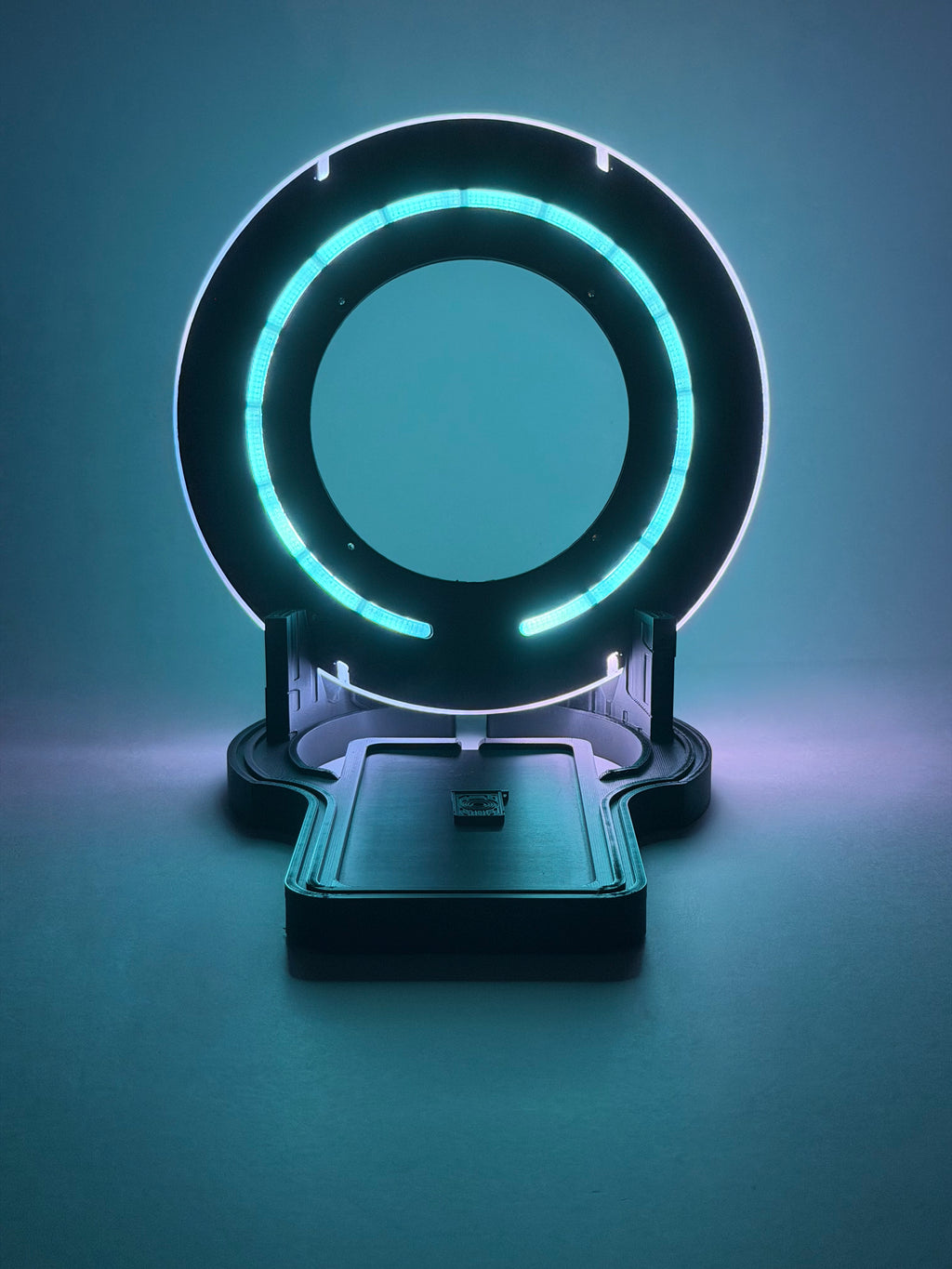 TRON Legacy Identity Disc Replica – LED Light & Sound FX with Display Stand | USB-C Rechargeable