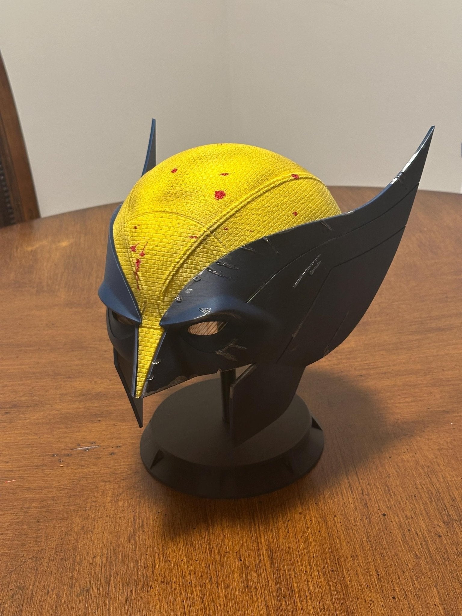 Wolverine Helmet - Cosplay Mask, Superhero Helmet, Wolverine Costume Accessory, 3D Printed Wolverine Cosplay - JNP DESIGN STUDIOS